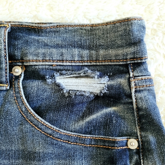 Jessica Simpson High Waist Medium Wash Denim Shorts - Picture 6 of 14